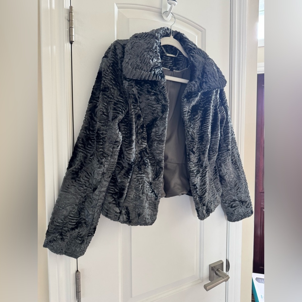 White House Black Market WHBM faux Persian lamb fur jacket XS Black Grey - Picture 2 of 15